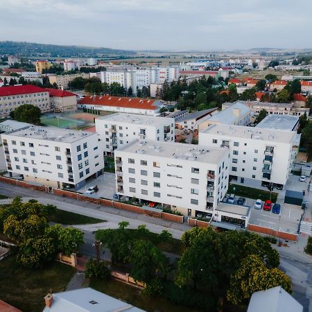 Stresny Aparman Pri Mlyne Appartement Skalica Buitenkant foto